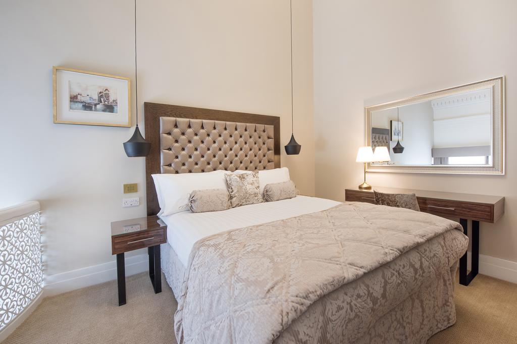 Lansbury Club Room